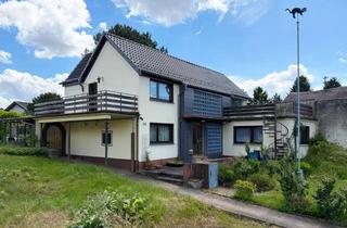 Haus mieten in Hauptstraße 102, 53859 Niederkassel, 5-Zimmer-Haus mit Terrasse, Balkon & Keller in Niederkassel - Mietvertrag nur für 1 JAHR!