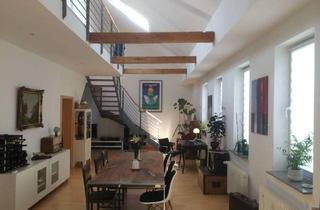Anlageobjekt in Otto-Seeling-Promenade 2-4, 90762 Fürth, Rendite 4,5 % und sehr günstiger Kaufpreis . Außergewöhnliche 5-Zimmer Galeriewohnung mit Dachloggia