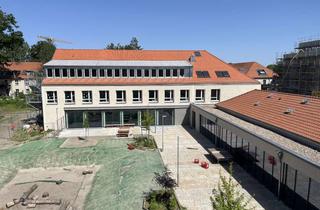 Lager kaufen in 13591 Staaken, Schulgebäude mit Turnhalle aus dem Jahr 2024
