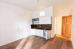 Wohnung mieten in Hohenzollerndamm, 10717 Wilmersdorf, Renoviertes 1-Zimmer-Studio mit Einbauküche im Erdgeschoss in Berlin-Wilmersdorf