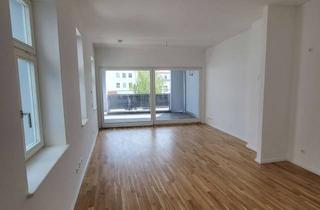 Wohnung mieten in Topfmarkt, 09306 Rochlitz, +Sonnige Südloggia+ Helle 2-Raum-Wohnung - Fußbodenheizung, Parkett, Wannenbad, Aufzug, TV-Spiegel