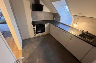 Wohnung mieten in Schubertstraße 34, 27474 Cuxhaven, Renovierte 3-Zimmer-Wohnung mit Einbauküche, Loggia und Stellplatz