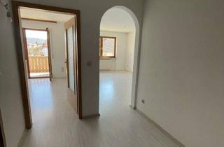 Wohnung mieten in 92318 Neumarkt, Helle 2-Zimmer-Wohnung im Herzen vom Altenhof mit Balkon und Tiefgaragenstellplatz
