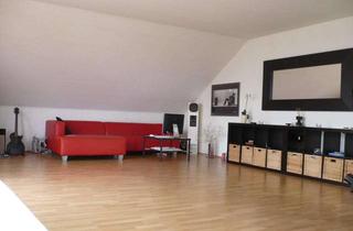 Wohnung mieten in 50389 Wesseling, Provisionsfrei! Sehr schöne und helle DG Wohnung, 2 Zimmer, Bad, Küche, Balkon