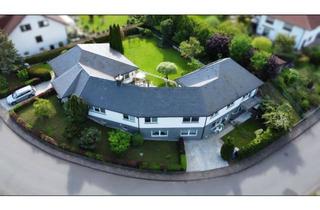 Villa kaufen in Kasseler Straße 36, 37269 Eschwege, Elegante Villa mit Einliegerwohnung. Alternative zum Neubau