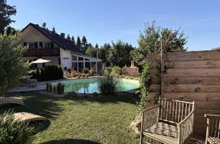 Haus kaufen in 54616 Winterspelt, GROßZÜGIGES ANWESEN MIT POOL UND PFERDESTALL