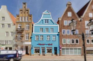 Haus kaufen in 21335 Lüneburg, Wohn- und Geschäftshaus mit Geschichte, Innenhof und Blick zum Rathaus