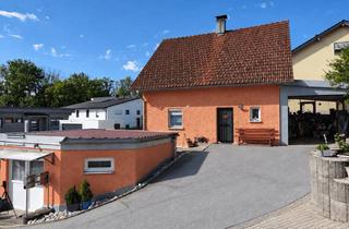Haus kaufen in 94036 Heining, Gepflegtes Wohnhaus mit Garten, Büro und großzügigen Garagen