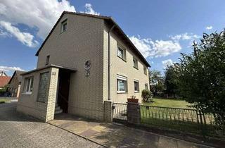 Anlageobjekt in 38154 Königslutter, Raumwunder für genug Freiraum: Zweifamilienhaus in Ochsendorf