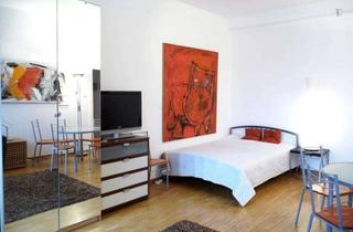 Immobilie mieten in Dahlmannstraße, 10629 Charlottenburg, Apartment in Dahlmannstraße, Berlin for 63 m² with 2 bedrooms