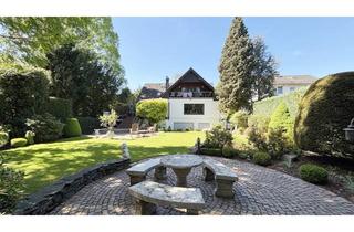 Villa kaufen in 40878 Ratingen, Äußerst gepflegte und geräumige Stadtvilla in ruhiger Lage mit großem parkähnlichem Garten