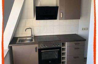 Wohnung mieten in Werdauer Straße 48, 08056 Zwickau, 2-Zimmer-Dachwohnung mit EINBAUKÜCHE und Personenaufzug zu vermieten!