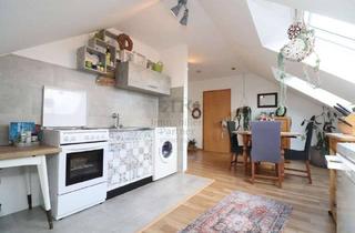 Wohnung kaufen in 46535 Dinslaken, Charmante Dachgeschosswohnung mit Weitblick – gepflegt, hell und ein echtes Raumwunder!