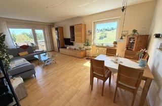 Wohnung kaufen in 75335 Dobel, Wohnen mit tollem Ausblick in ruhiger Lage! Helle 3-Zi.-Whg. mit Balkon und TG-Stellplatz