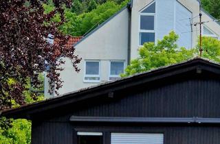 Wohnung kaufen in Große Dollenstraße 19, 76530 Weststadt, Modernisierte 3-Zi.-DG-Wohnung in BB-Weststadt – Top Energie (D) & Schlossblick! Provisionsfrei