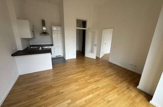 Wohnung mieten in Adolf-Heyden-Straße 1o, 12555 Köpenick, Raum für Leben, Ruhe und Lieblingsmomente - 2 Zimmer mit Balkon und EBK