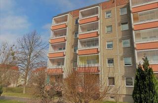 Wohnung mieten in Lüptitzer Straße 1, 04808 Wurzen, Gemütliche 2-RaumWE mit EBK und einem verglasten Balkon.