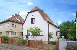 Einfamilienhaus kaufen in 67067 Rheingönheim, Freistehendes Einfamilienhaus mit großem Grundstück und Entwicklungspotential