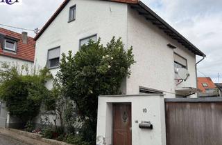 Einfamilienhaus kaufen in 65779 Kelkheim, Kelkheim – Einfamilienhaus auf ca. 1.005 m² Grundstück mit Nebengebäuden und Entwicklungspotenzial