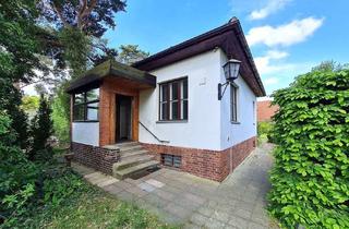 Haus kaufen in 12559 Müggelheim, Grundstück mit Kleinhaus & Neubaupotenzial