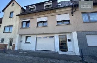 Haus kaufen in 71665 Vaihingen an der Enz, Zweifamilienhaus in Anliegerstraße mit Blick Richtung Schloss Kaltenstein in Vaihingen-Enz