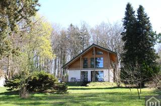 Haus kaufen in 24242 Felde, Vielseitiges Lofthaus auf Halbinsel im Naturpark Westensee