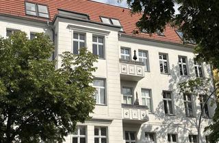 Wohnung kaufen in 14193 Grunewald, Freie 2-Zi.-Altbauwohnung von Privat