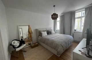Wohnung mieten in 95444 City, Nachmieter gesucht: Stilvolle 2-Zimmer-Altbauwohnung mit gehobener Ausstattung