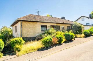 Einfamilienhaus kaufen in 51570 Windeck, Gepflegtes Einfamilienhaus mit Einliegerwohnung mit Weitblick in Windeck-Herchen!