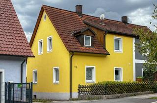 Doppelhaushälfte kaufen in 93133 Burglengenfeld, Wohnen mit Potenzial: Charmante Doppelhaushälfte in Burglengenfeld