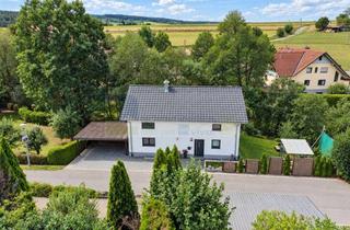 Einfamilienhaus kaufen in 78078 Niedereschach, Modernes, energieeffizientes Einfamilienhaus aus 2020 in Kappel mit Galerie, Kaminofen, Garten, Keller und idyllischer Lage am Neuhäuser Bächle
