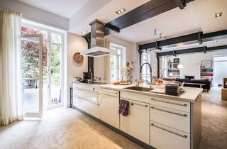 Loft kaufen in 20257 Altona-Nord, Einzigartige Altbau-Loftwohnung mit privatem Garten