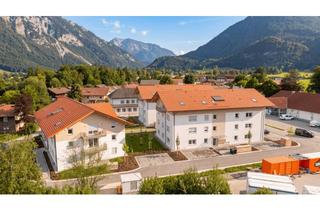 Wohnung kaufen in 83324 Ruhpolding, "Otto-Filitz-Park" Ruhpolding: Neubau 3-Zimmer-Eigentumswohnung im ersten Obergeschoss mit Balkon