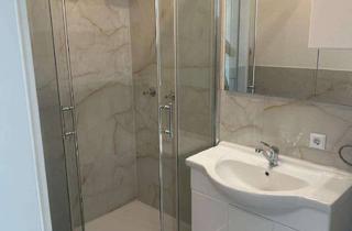 Wohnung kaufen in Lerchenstraße, 76185 Mühlburg, Modernisierte 1 Zi. Wohnung in Toplage Karlsruhe Provisionsfrei !