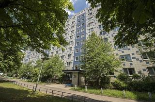 Wohnung mieten in Pablo-Neruda-Straße 28, 12559 Köpenick, Achtung! Zur Zeit bauen wir den Aufzug für Sie um.
