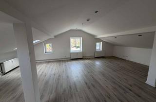 Wohnung mieten in Unter Den Linden, 16798 Fürstenberg/Havel, Top Dachgeschoss, Zweitezug n. Sanierung,moderne und schöne Ausstattung,Laminat,Isolierglasfenster