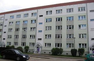 Wohnung mieten in Moritzwiesen 17, 06618 Naumburg, Großzügige 3-Raum Wohnung mit Balkon, ideal für Familien in den Moritzwiesen 17 Naumburg (Saale)