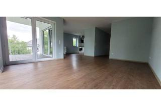 Wohnung mieten in Limburger Straße 47A, 65520 Bad Camberg, Helle 3-Zimmer-Wohnung mit Loggia, Einbauküche