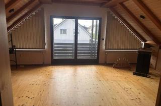 Wohnung mieten in Dr.-Bonhoeffer-Straße 24, 95028 Innenstadt, Sehr gepflegte 3-Zimmer Dachgeschoss -Wohnung