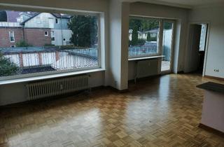 Wohnung mieten in Eilbergweg, 22927 Großhansdorf, Großhansdorf vor den Toren Hamburgs, großzügige 2,5. Zimmerwohnung mit großen Südbalkon