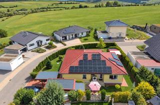 Haus kaufen in 79848 Bonndorf, Moderner Bungalow mit hochwertiger Energietechnik, Traumterrasse und ruhiger Lage