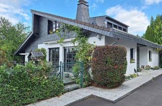 Einfamilienhaus kaufen in 51570 Windeck, WINDECK - Individuelles Einfamilienhaus mit Einliegerwohnung in ruhiger Ortsrandlage
