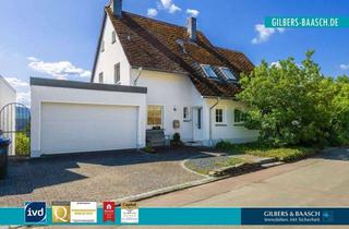 Einfamilienhaus kaufen in 54317 Gusterath, Gusterath: Freistehendes Einfamilienhaus mit Einliegerwohnung, zwei Garagen und Blick ins Grüne
