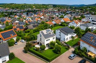 Haus kaufen in 76698 Ubstadt-Weiher, Flexibel wohnen, clever investieren – dieses Haus macht beides möglich