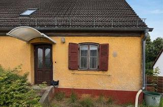 Doppelhaushälfte kaufen in 16356 Werneuchen, Handwerker aufgepasst: Charmante Doppelhaushälfte mit viel Potential in Werneuchen auf ca. 445 m²