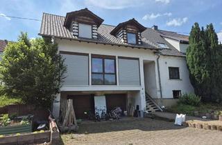 Haus kaufen in 66629 Freisen, Viel Platz zum Leben - großzügiges Familienhaus mit Garten