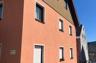 Haus kaufen in 09484 Oberwiesenthal, Vermietetes und sehr gepflegtes Haus direkt am Markt mit einer Praxis und einer Wohnung!