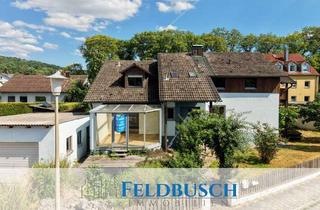 Haus kaufen in 92318 Neumarkt, Zweifamilienhaus mit vermietbarer Einliegerwohnung & großem Potenzial