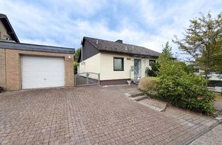 Einfamilienhaus kaufen in Litauenring 20, 59755 Arnsberg, Wohnen auf einer Ebene – Einfamilienhaus mit Terrasse, Garten, Garage, Keller & Dachboden
