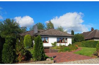Haus kaufen in 25495 Kummerfeld, Bungalow mit Außenpool und Sauna